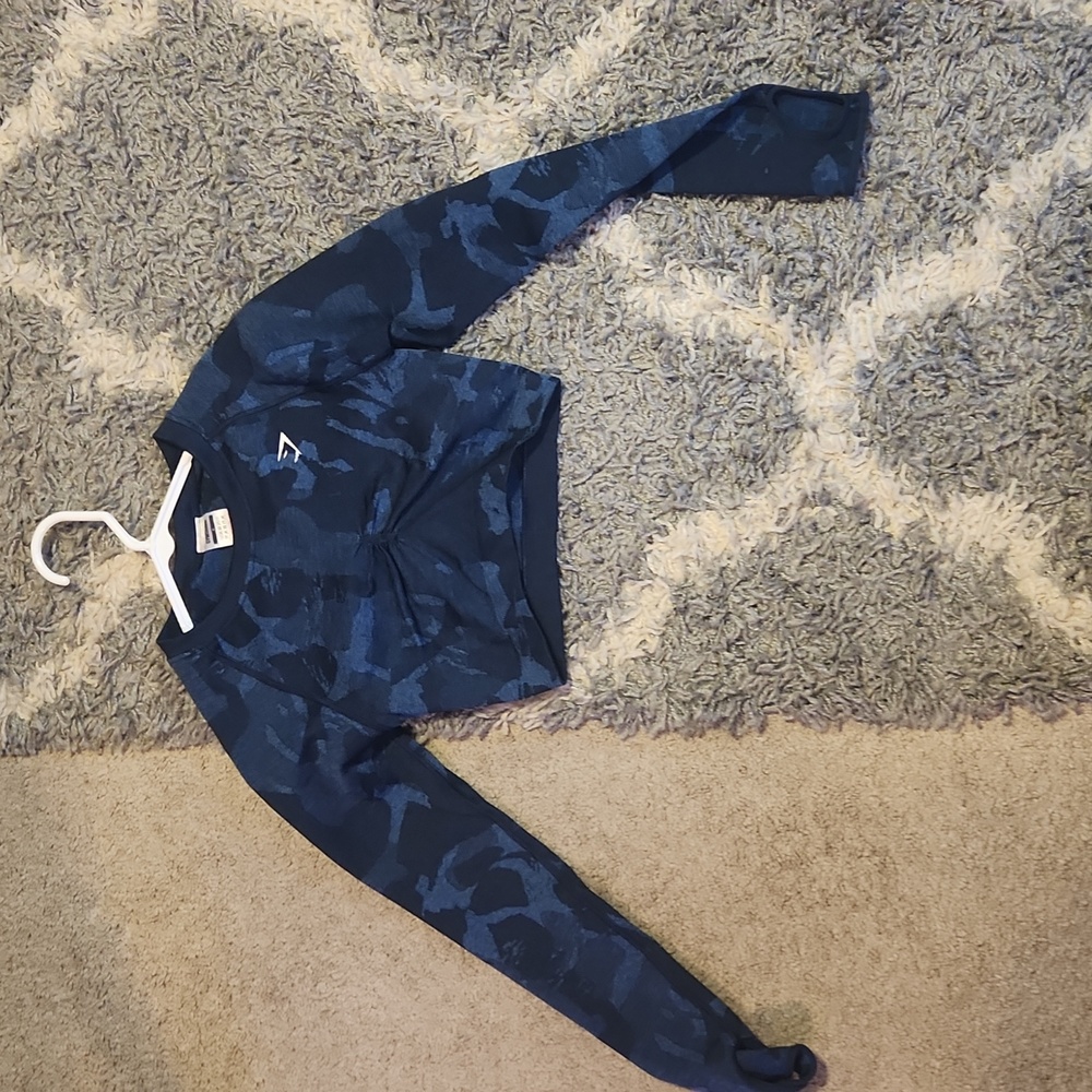 Gymshark top